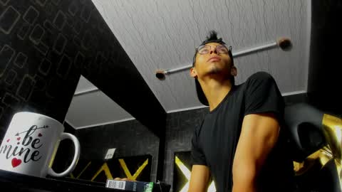 Dereck online show from 06.05.26