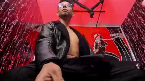 Dereck online show from 07.03.26
