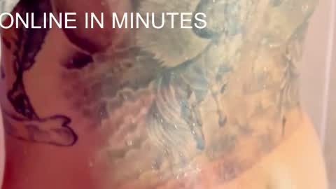 Snapshot of dereckgreen chatting on 11.04.25 dereckgreen online show from 11.04.25