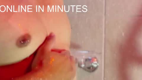 Snapshot of dereckgreen chatting on 11.07.25 dereckgreen online show from 11.07.25