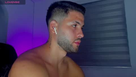 dereckhardd online show from 04.17.26