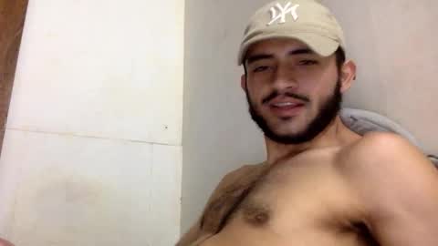 Snapshot of derek_smiith chatting on 10.04.25 Derek smiith online show from 10.04.25