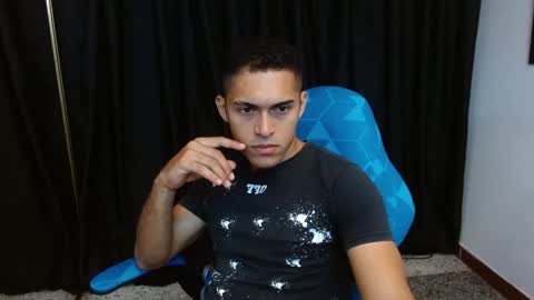 D E R E K online show from 12.17.25