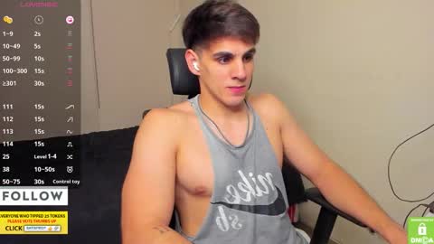 Derekcb online show from 11.24.25