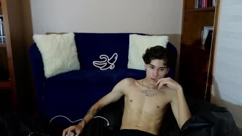 Derek online show from 11.25.25