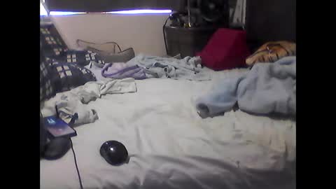 Snapshot of deroseblack chatting on 10.28.25 deroseblack online show from 10.28.25