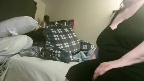 Snapshot of deroseblack chatting on 11.04.25 deroseblack online show from 11.04.25