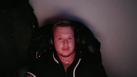 Gemeinsam Spass habentry together online show from 02.19.26