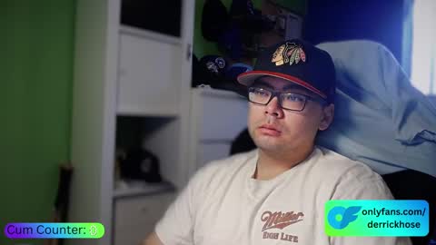 Snapshot of derrick_hose chatting on 09.10.25 Derrick Hose online show from 09.10.25