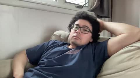 Derrick Hose online show from 04.04.26