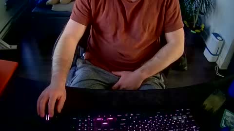 Snapshot of desdisdes chatting on 03.02.26 desdisdes online show from 03.02.26