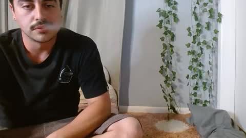 Snapshot of desert_couple420 chatting on 03.10.25 WestCoastBaddie online show from 03.10.25