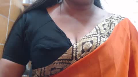 Snapshot of desimaisa130 chatting on 06.23.26 Maisa online show from 06.23.26