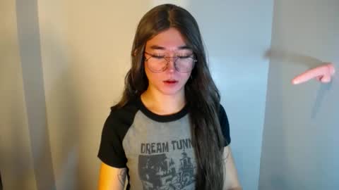LORINE online show from 12.18.24
