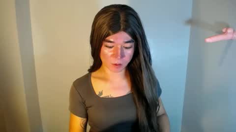 LORINE online show from 12.26.24