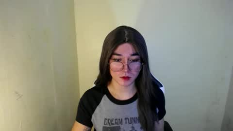 LORINE online show from 02.22.25