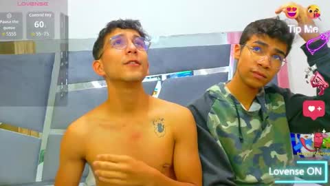 desire4duo online show from 11.17.25