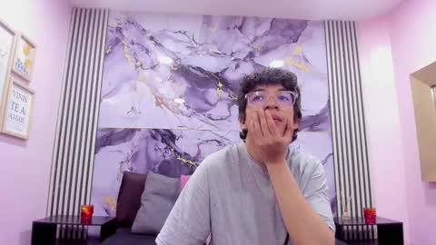 Snapshot of desire_ecstasy chatting on 11.12.25 desire_ecstasy online show from 11.12.25