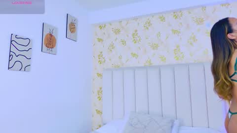 Sara Desire online show from 01.16.26