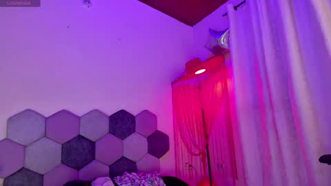 TORI AND MR. BEAR online show from 04.10.26