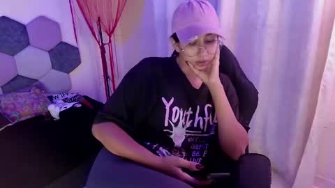 TORI AND MR. BEAR online show from 06.04.26