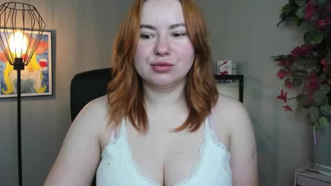 LAYLA online show from 04.08.26