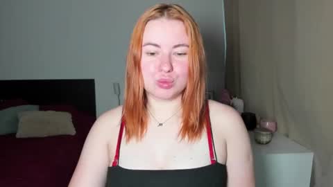 Snapshot of desirelayla chatting on 06.16.26 LAYLA online show from 06.16.26