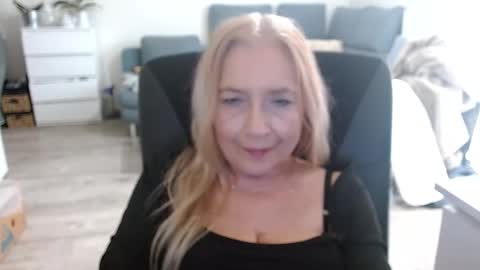 S O F I A online show from 12.21.24