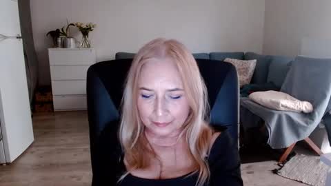 S O F I A online show from 01.20.25