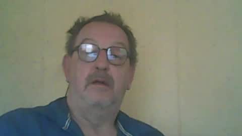 Snapshot of destelp chatting on 07.05.26 destelp online show from 07.05.26