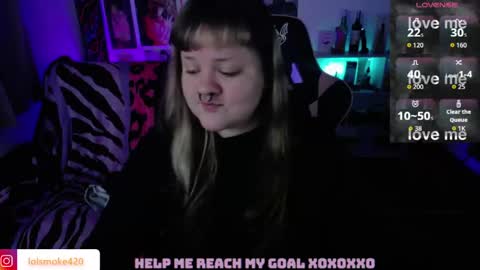 Snapshot of destroyall420 chatting on 05.26.26 Lola Bdsm and fries online show from 05.26.26