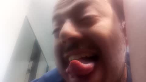 Snapshot of destroyingunit chatting on 11.09.25 destroyingunit online show from 11.09.25