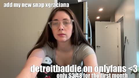 Snapshot of detroitbaddie chatting on 03.01.25 detroitbaddie online show from 03.01.25