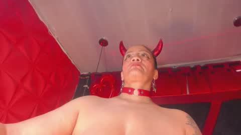 Snapshot of devil_taylorx chatting on 02.14.26 devil_taylorx online show from 02.14.26