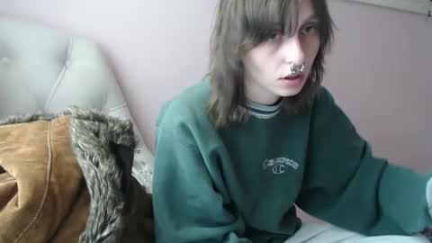 poutyangel online show from 09.30.25