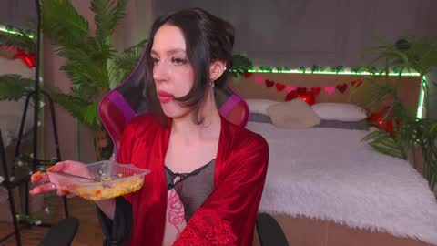 devilinee online show from 02.07.25