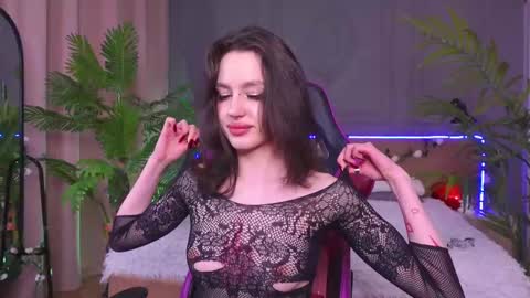 devilinee online show from 03.05.25