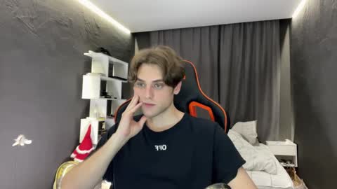 devilnut1 online show from 11.22.25