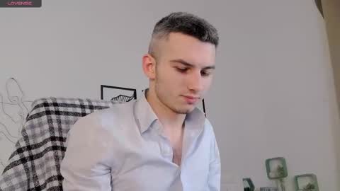 devin_ho online show from 02.10.25