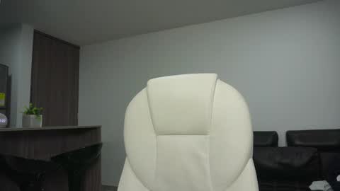 Devin Hunter online show from 12.12.24