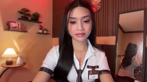 Devine Greyson online show from 09.23.25