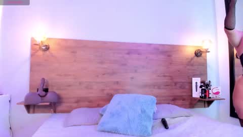 Mrs Devora online show from 10.11.25