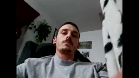 DeVour online show from 09.28.25