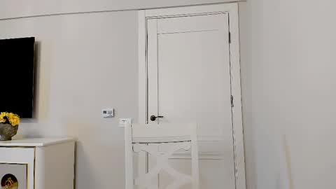 Snapshot of devyale chatting on 02.28.25 devyale online show from 02.28.25