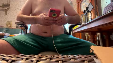 Snapshot of dewmanchu chatting on 05.27.26 RI guy online show from 05.27.26