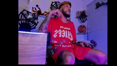 Snapshot of dex_ak586 chatting on 10.14.25 dex_ak586 online show from 10.14.25