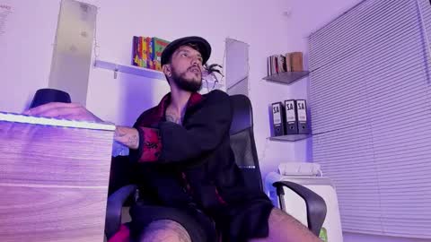 Snapshot of dex_ak586 chatting on 11.04.25 dex_ak586 online show from 11.04.25