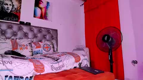 Snapshot of dex_ak586 chatting on 11.11.25 dex_ak586 online show from 11.11.25