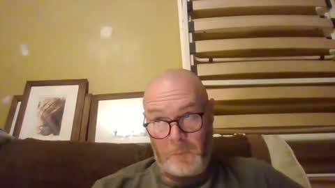 Snapshot of dextahex chatting on 12.17.24 Dexta online show from 12.17.24