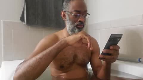 Snapshot of dextercollins chatting on 03.08.25 Dextercollins online show from 03.08.25